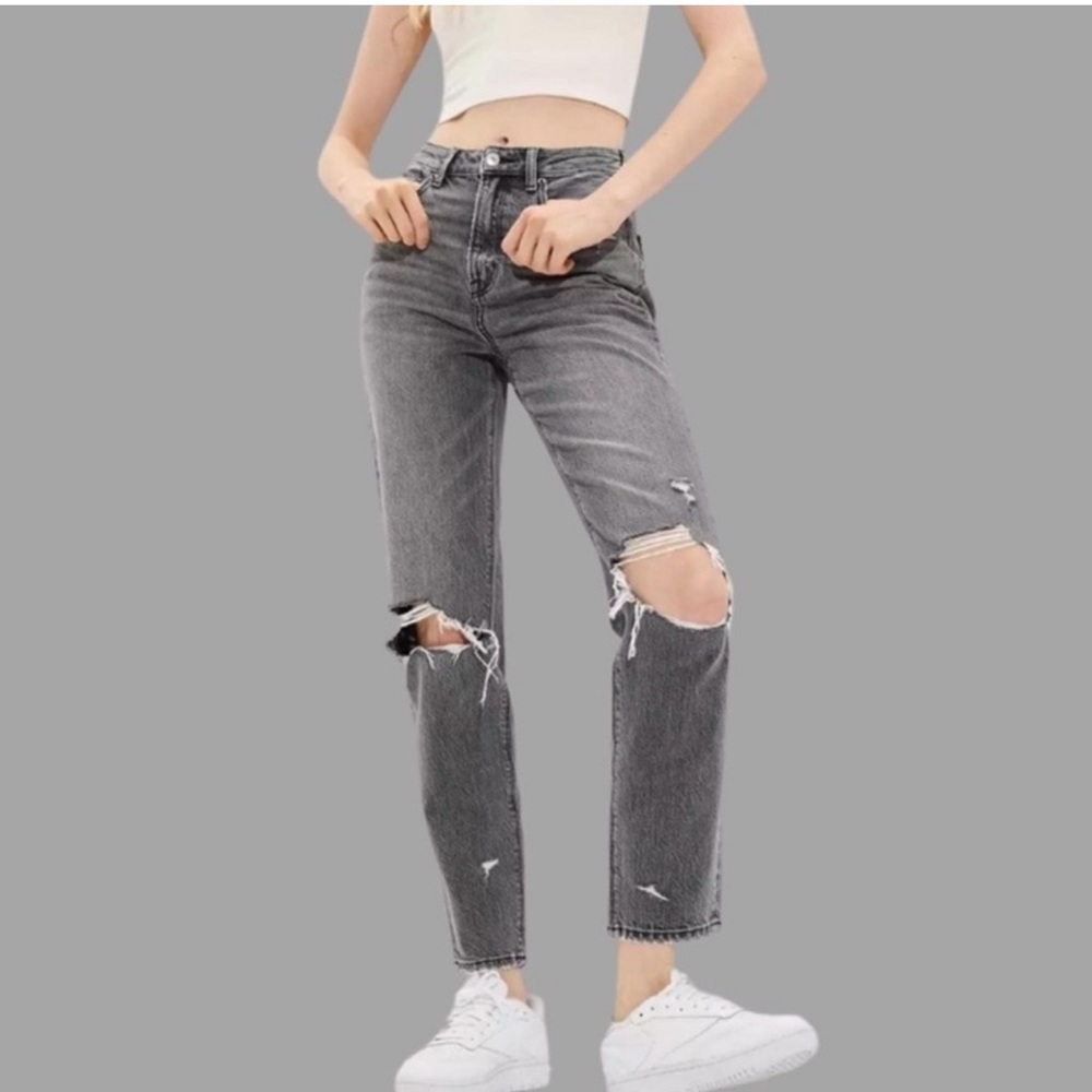 American Eagle Gray Distressed Mom Jeans Size 4